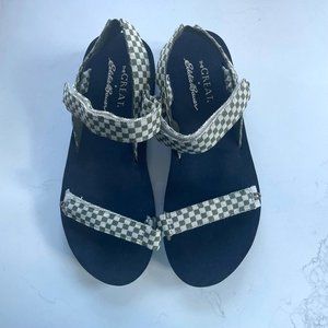 The Great + Eddie Bauer Daylight Sandals Clover Navy Cream NWOT Size 10